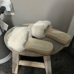 Dolce Vita Sherling Slides